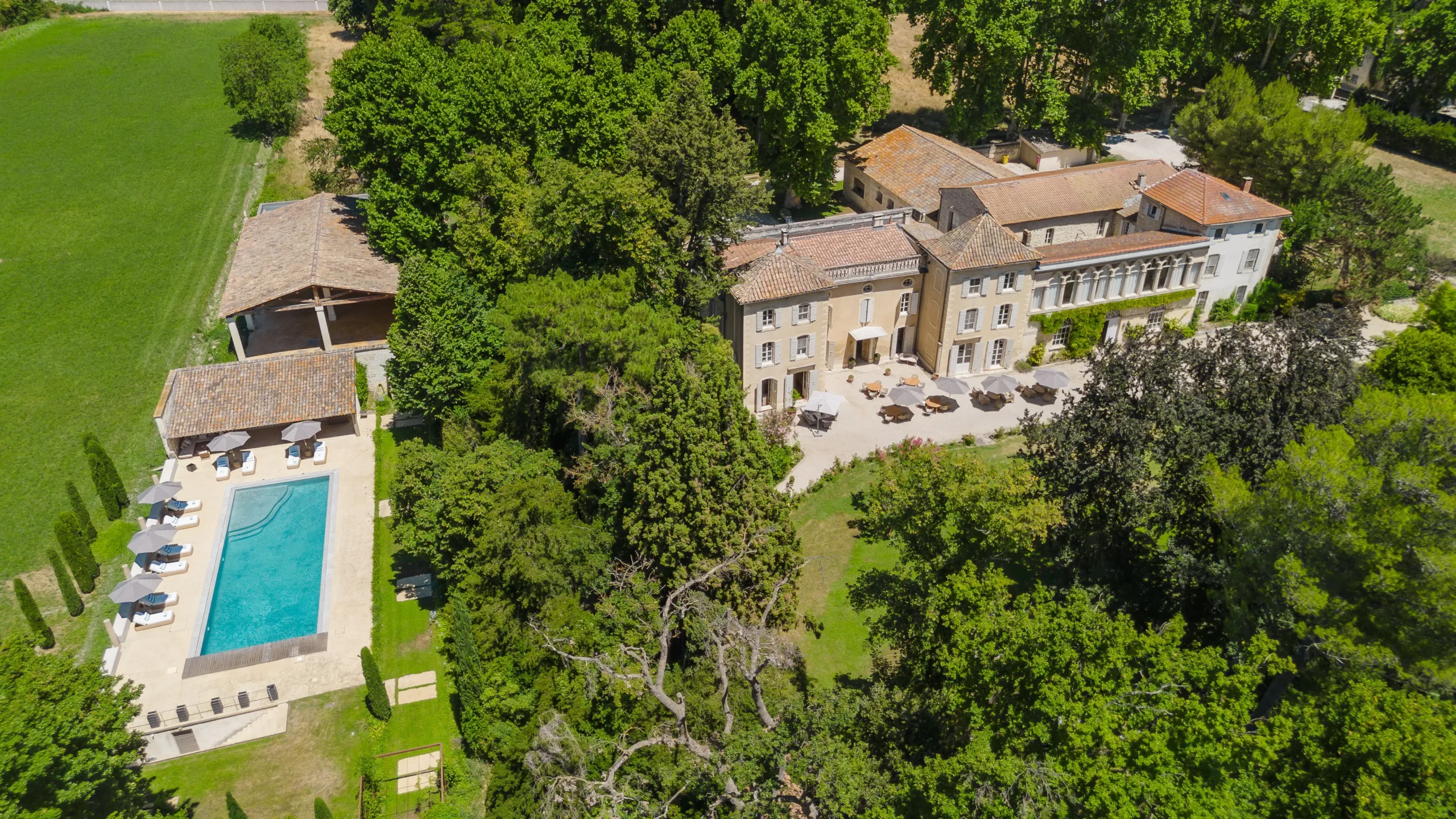 Chateau Saint Perret Exterior Pool 3