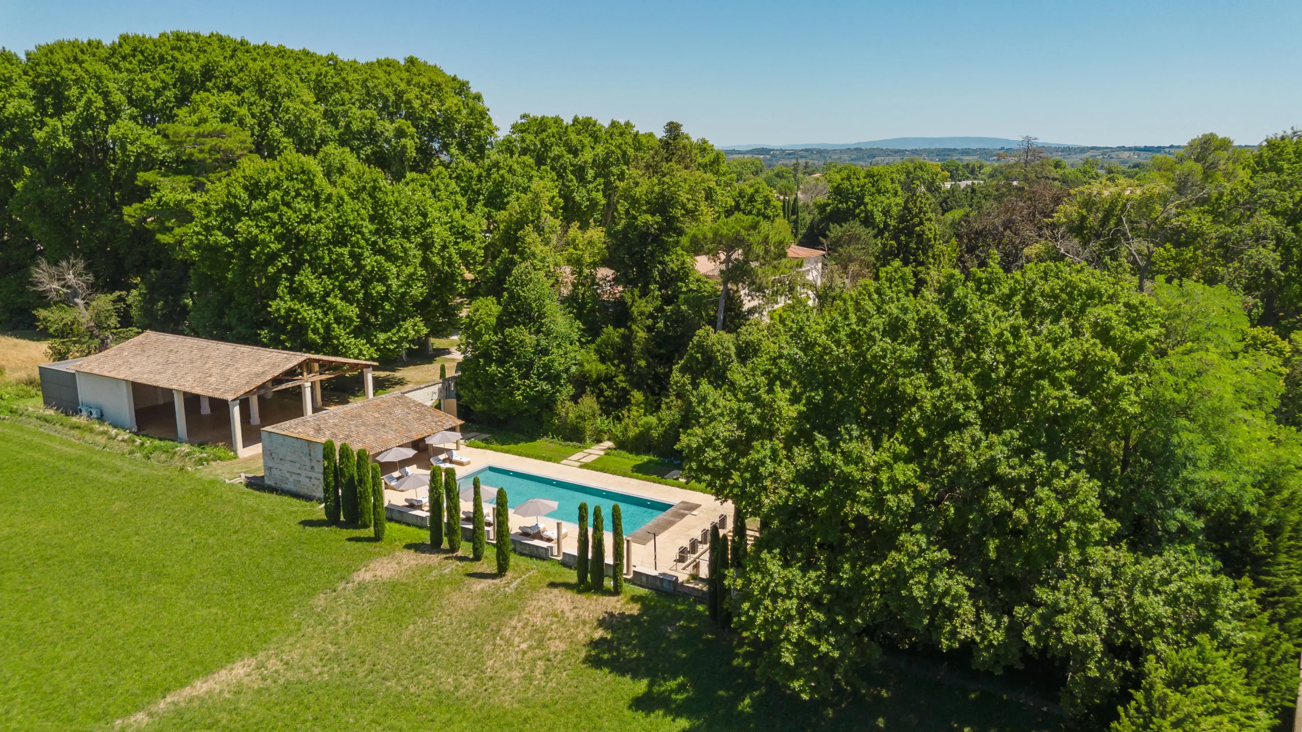 Chateau Saint Perret Exterior