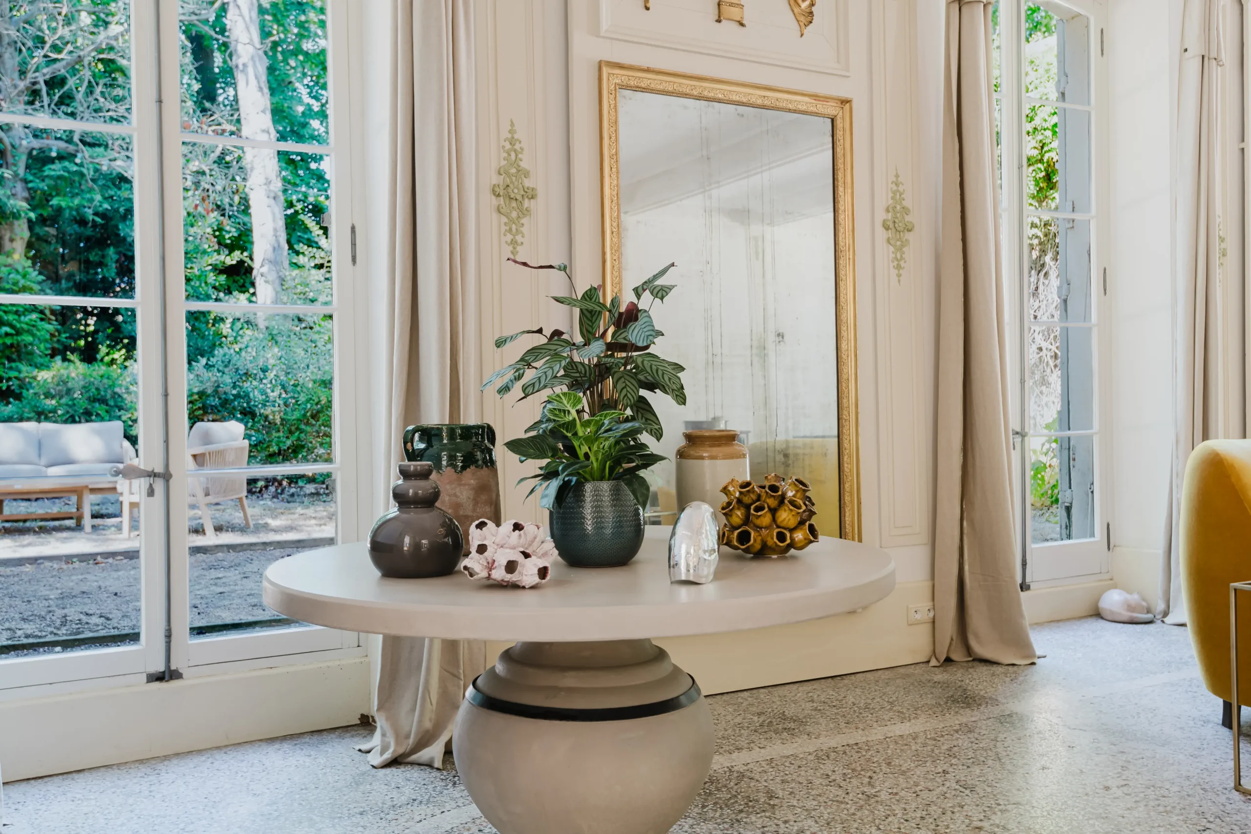 Chateau Saint Perret Grand Salon 4