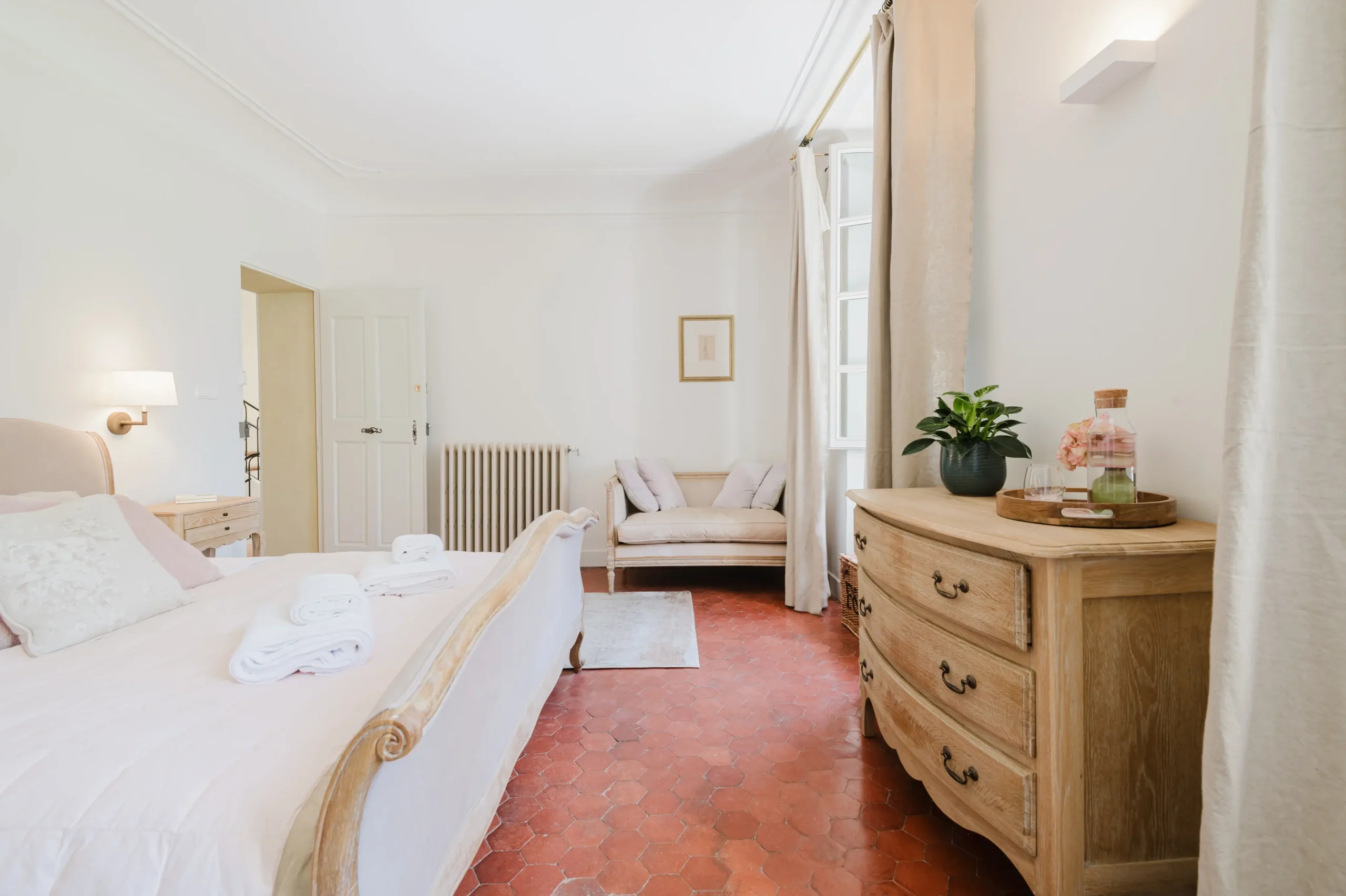 Chateau Saint Perret Rose 3